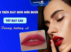 Hôn Môi Trên Hay Dưới